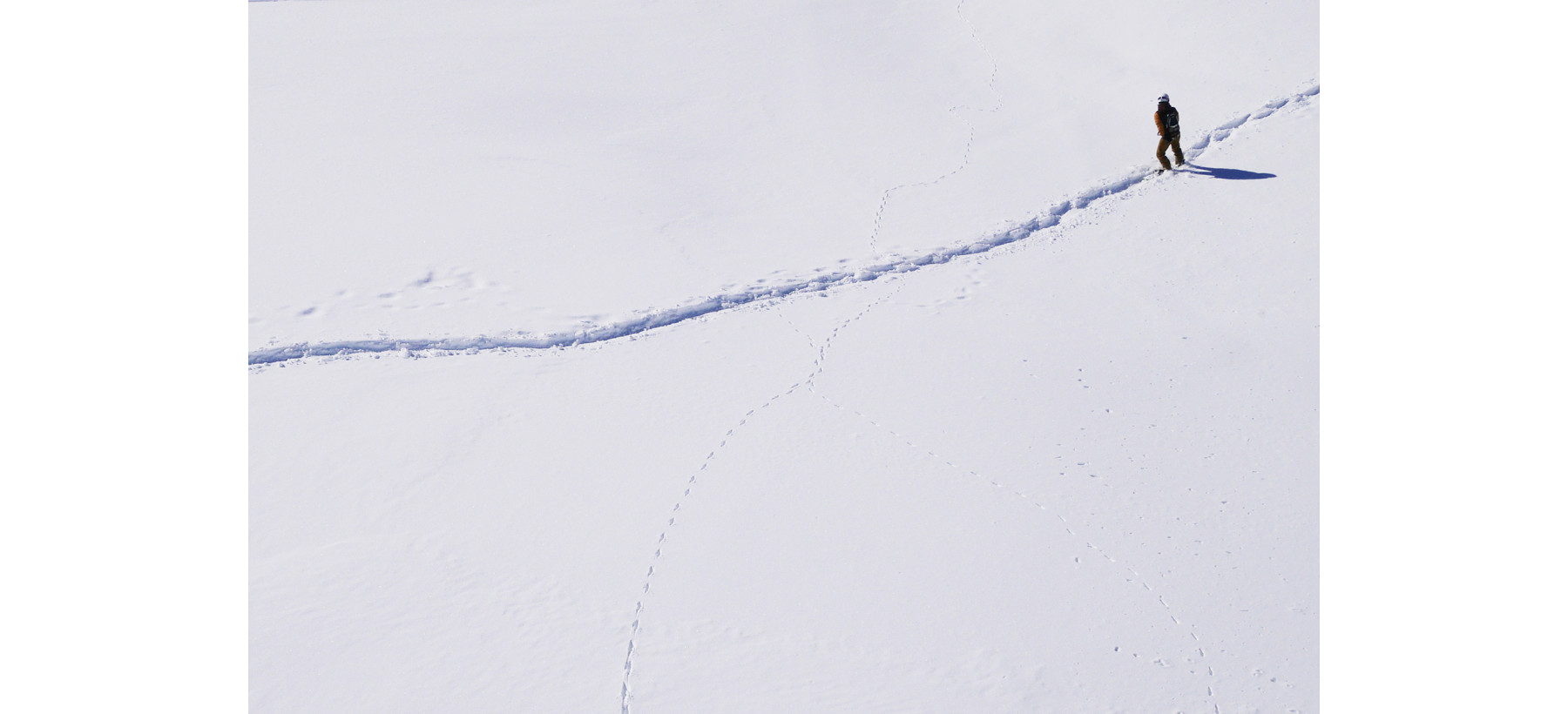 NOUVEAUTÉ : Le combi-stick EQ qui vous protège et respecte le cycle de l’eau, de la montagne à l’océan.